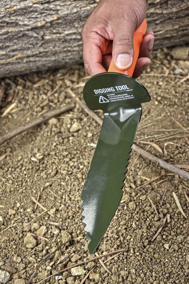 12" Serrated Edge Digger for Metal Detecting